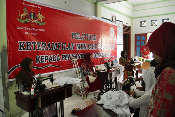 YPAP Dan KPA Pusat Adakan Pelatihan Menjahit bagi Penyandang Disabilitas